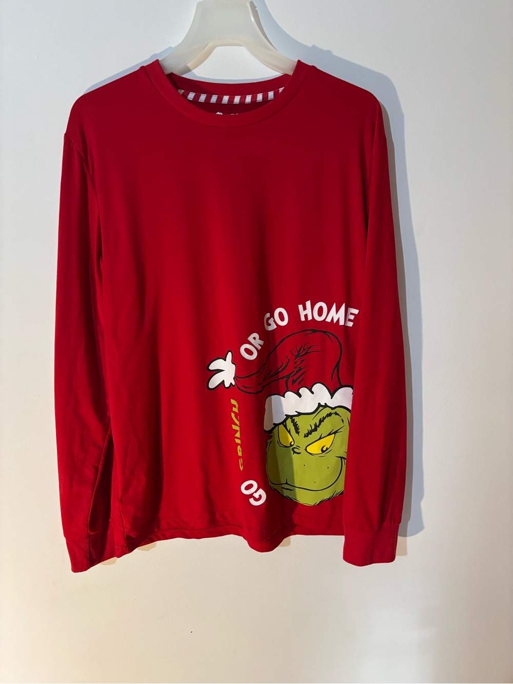 The Grinch Red Christmas Long Sleeve Graphic Shirt Size M